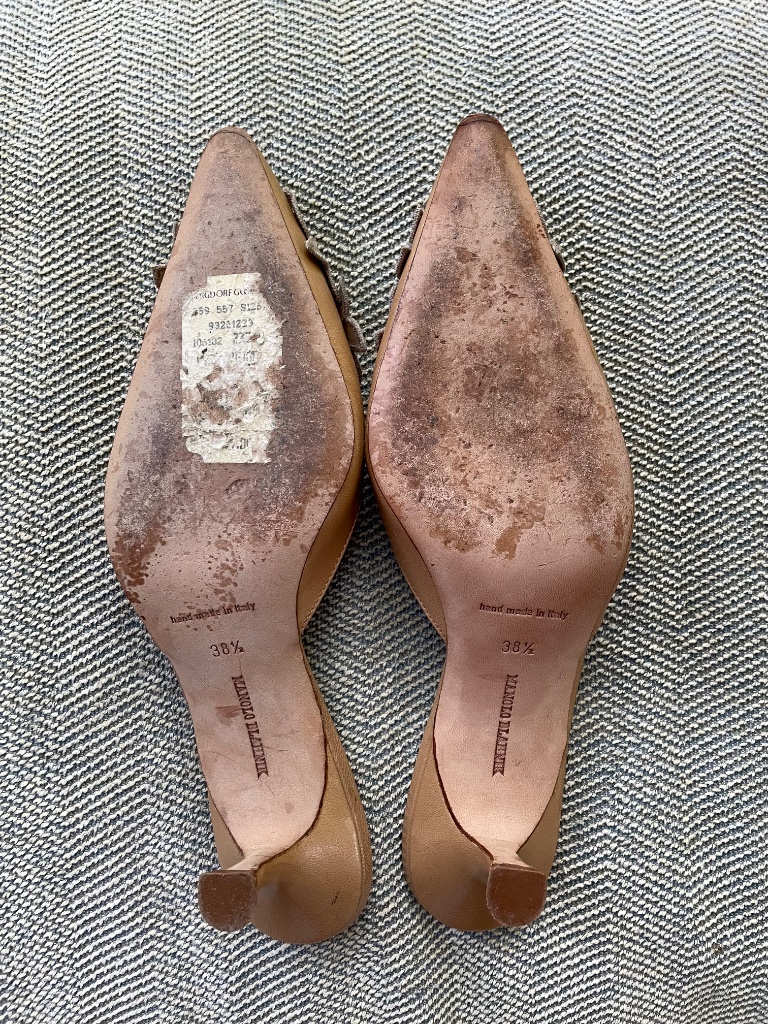 $1050 Manolo Blahnik Tan Floral-Appliqu Mules Size 38.5 — image 2 of 5